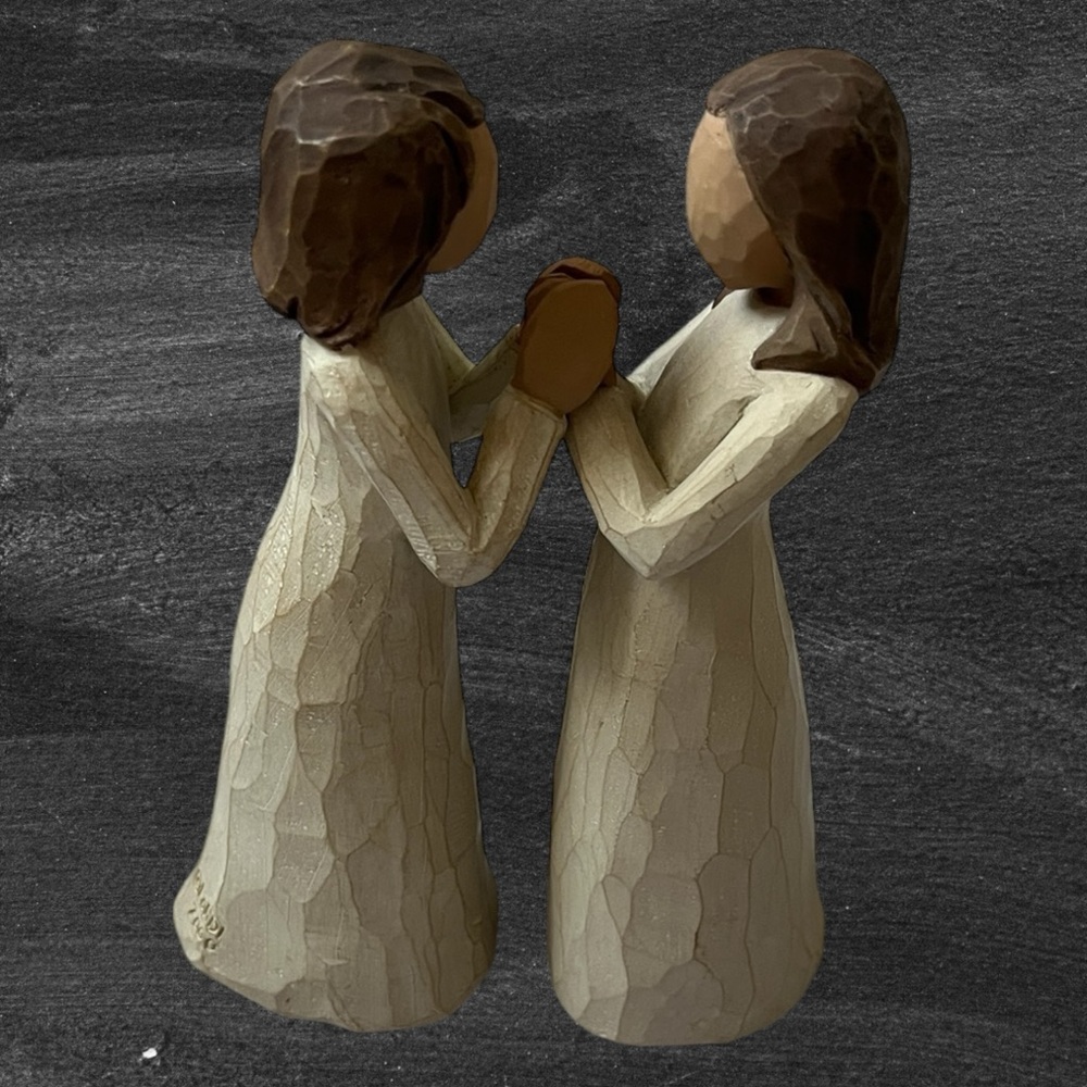 Willow Tree “Sisters by Heart” Figurine Set – Separates into 2 Pieces